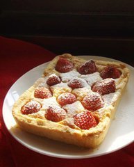 奶酪朗姆草莓派