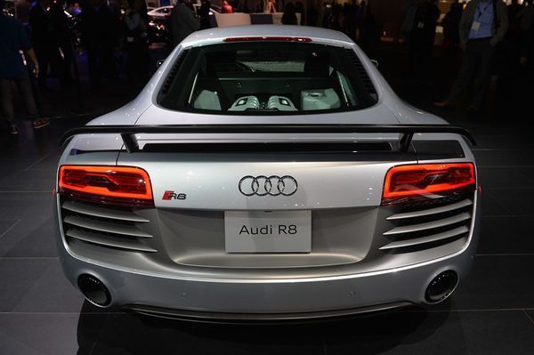 奥迪有一款车,屁股上是R6 这是什么车