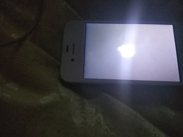 刷机后充不了电_小米5s没电后充不进电_为什么刷机后开不了机连刷机精灵也连不上手机