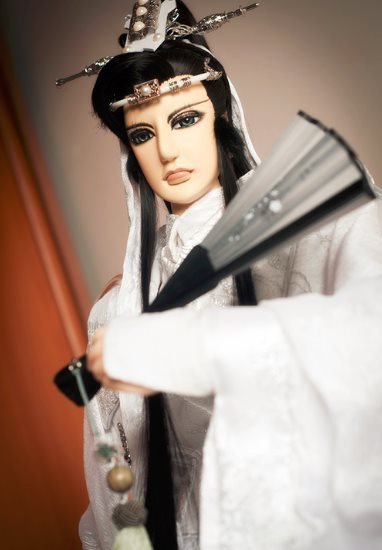 本为台湾电视布袋戏开创首播鼻祖戏《云州大儒侠》之男主角;是黄俊雄