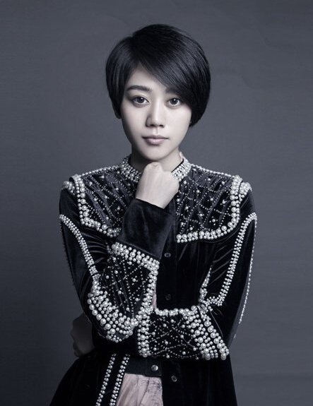 桂雨蒙,1988年出生于辽宁抚顺,中国女歌手