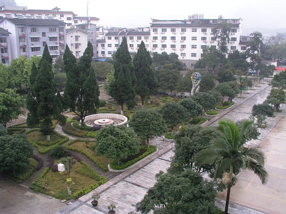 广西桂林阳朔中学